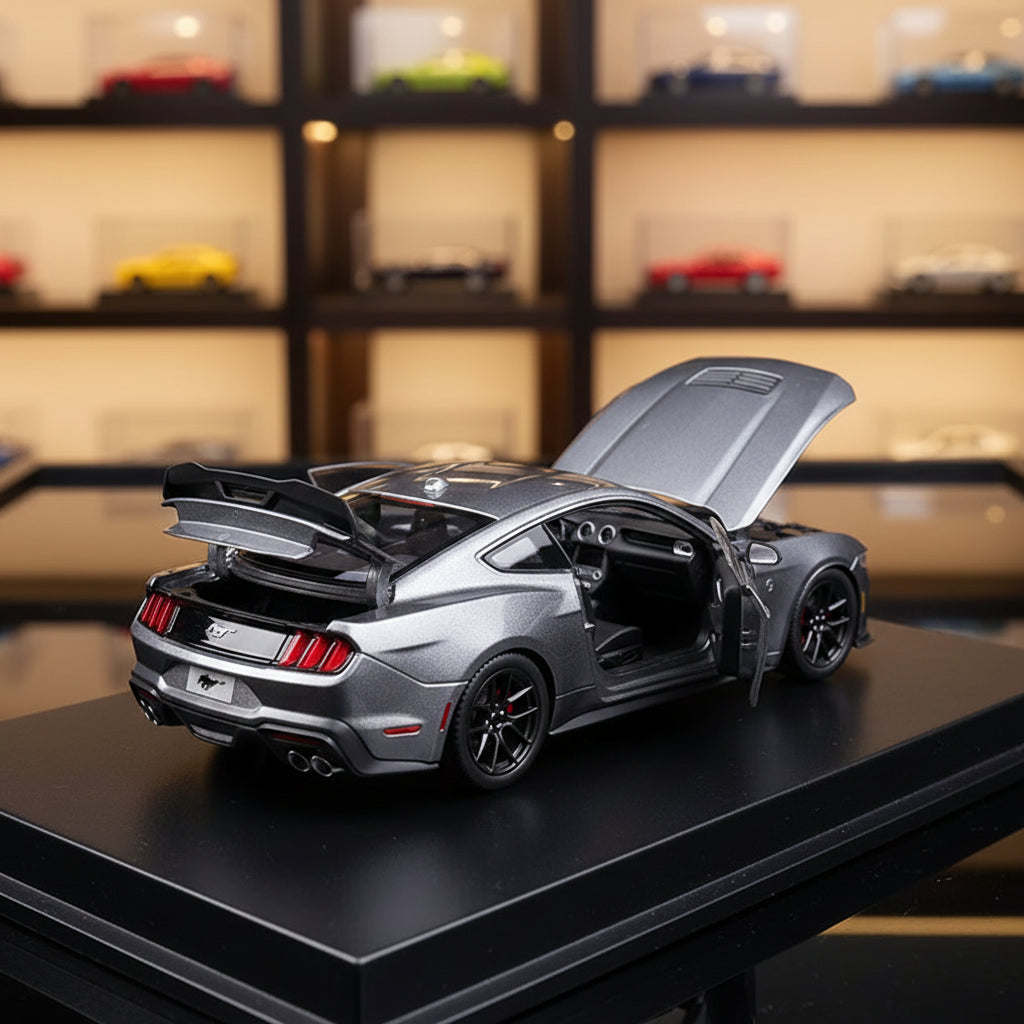 1:24 Scale Mustang Dark Horse