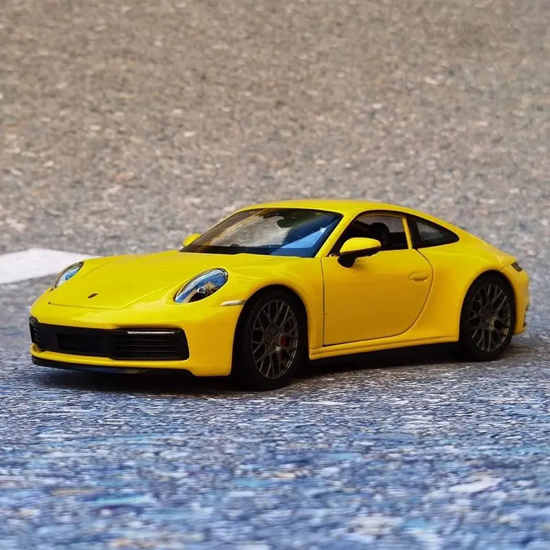 1:24 Scale Porsche 911 Carrera 4S Alloy Die-cast Model Car