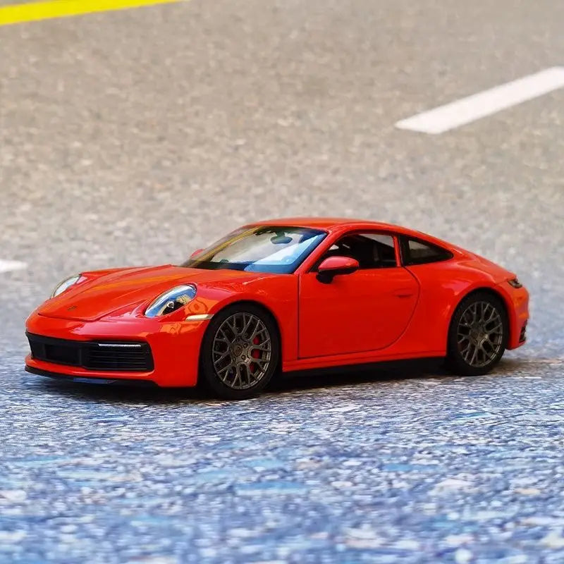1:24 Scale Porsche 911 Carrera 4S Alloy Die-cast Model Car