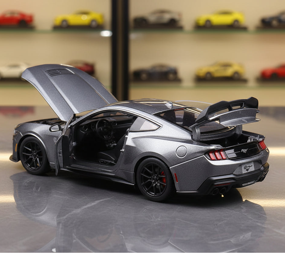 1:24 Scale Mustang Dark Horse