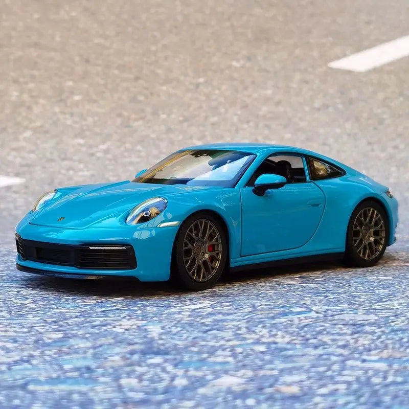 1:24 Scale Porsche 911 Carrera 4S Alloy Die-cast Model Car