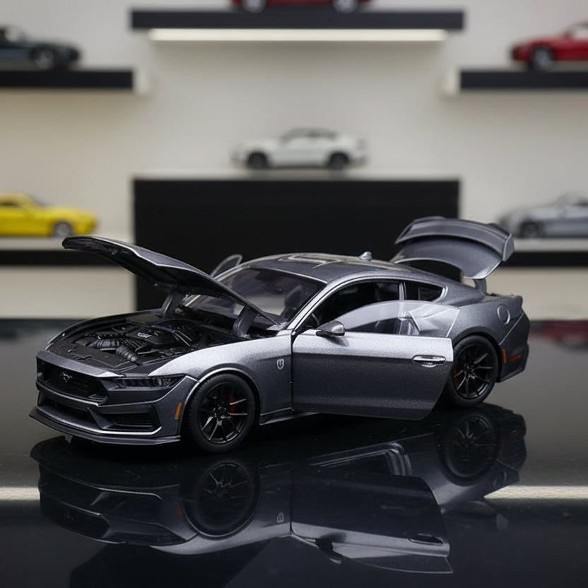 1:24 Scale Mustang Dark Horse