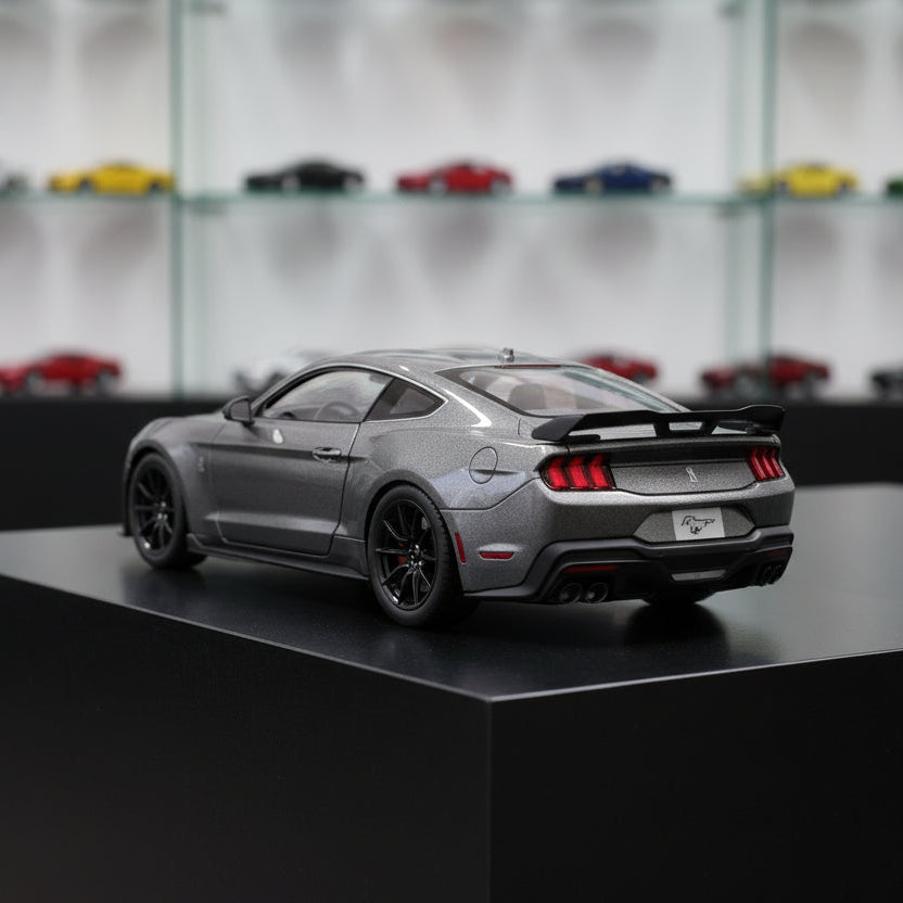 1:24 Scale Mustang Dark Horse